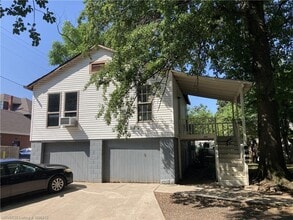 Building Photo - 1812 N G St