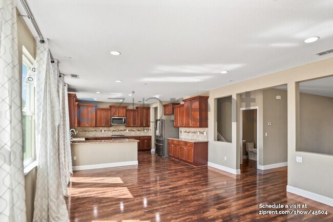 Building Photo - 3356 Cydonia Court
