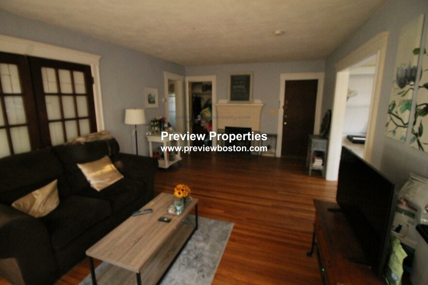 Building Photo - 169 Winchester St