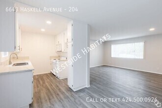 Building Photo - 6643 Haskell Ave