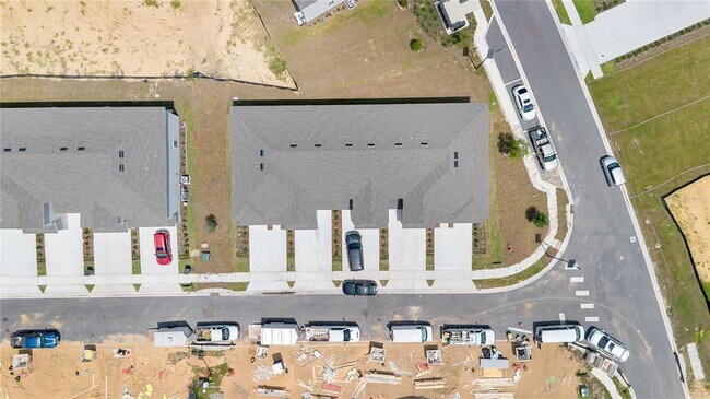 Building Photo - 975 Phoenix St