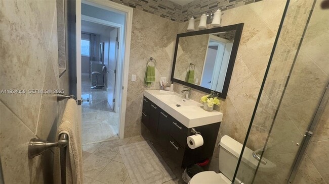 Building Photo - 329 SE 3rd St