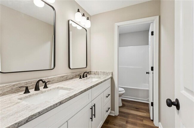 Building Photo - 26 McEvers Branch Ln