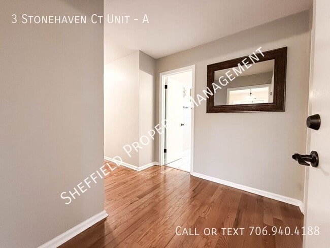 Building Photo - 3 Stonehaven Ct