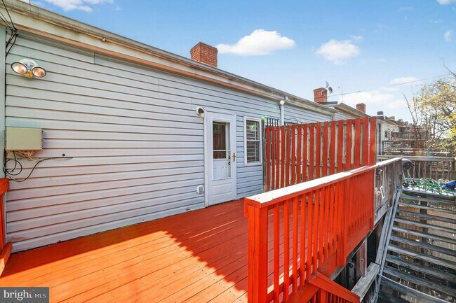 Building Photo - 1227 Meigs Pl NE