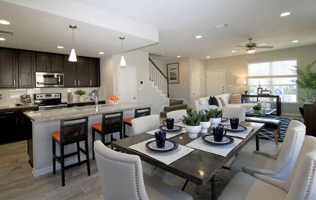 Building Photo - 708 Tinton Falls Ln