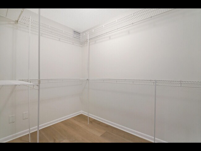 Building Photo - 3636 Whitehall Dr