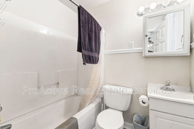 Building Photo - 1019 Westover Ave