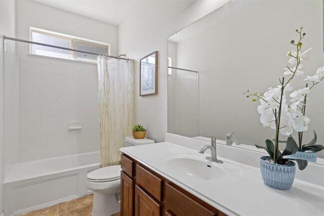 Building Photo - 2529 Mirasol Loop