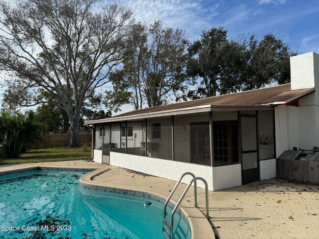 Building Photo - 155 Perth Ave