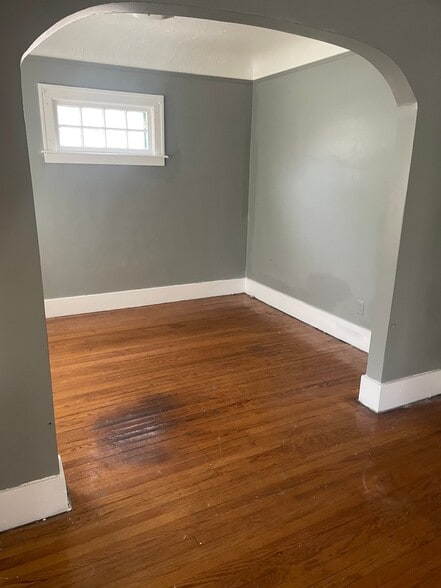 Building Photo - 14242 Ohio St