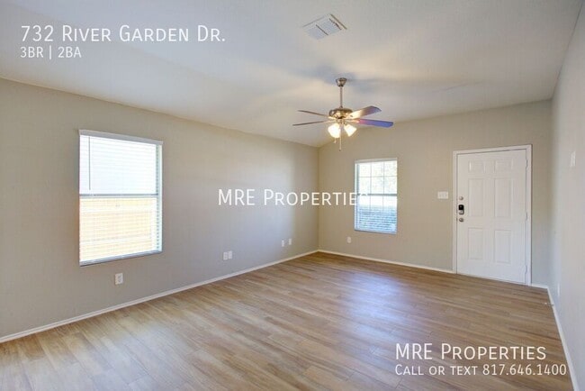 Building Photo - 732 River Garden Dr
