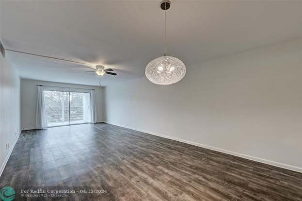 Building Photo - 4401 Martinique Ct