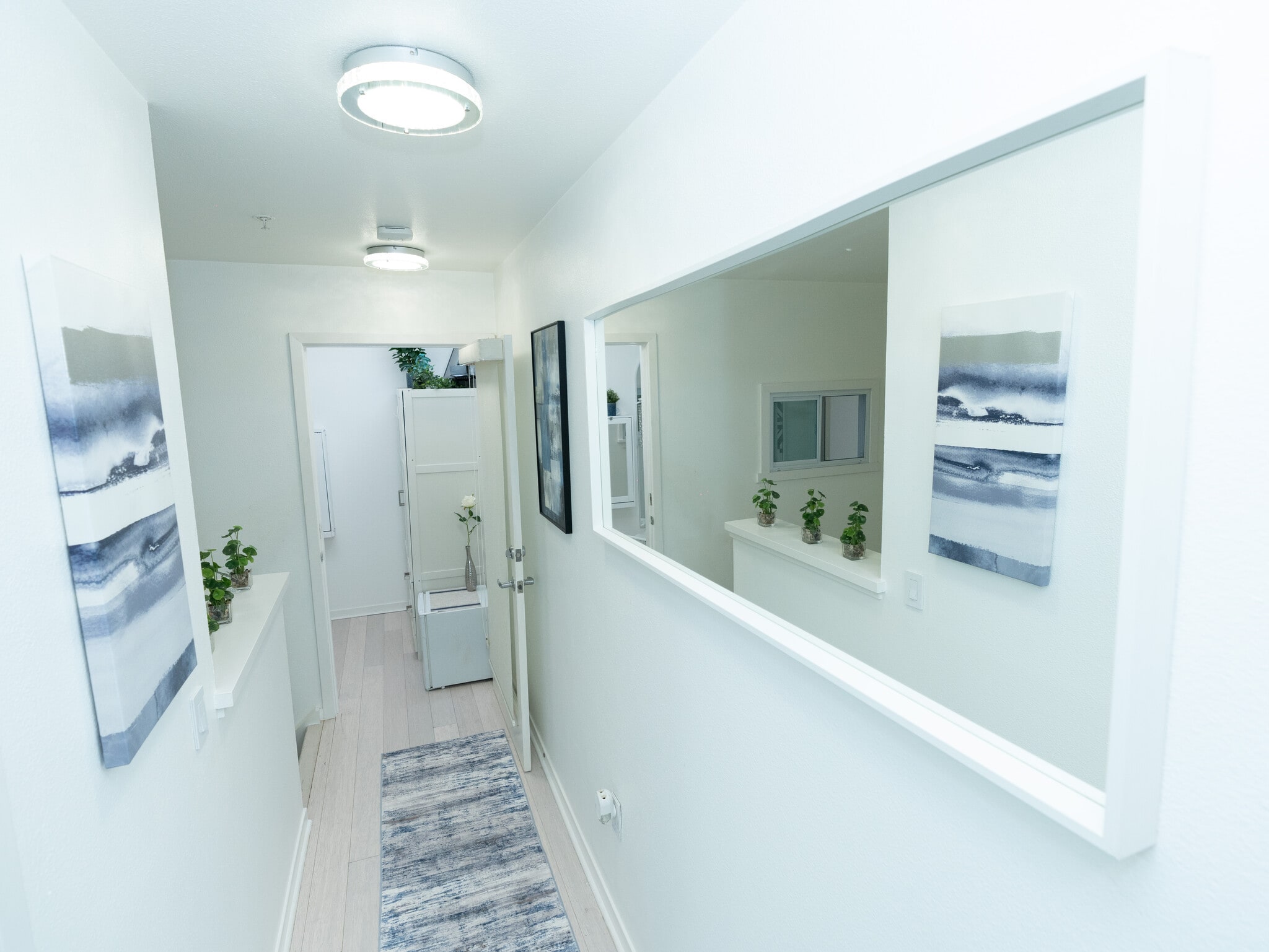 Building Photo - 88 King St