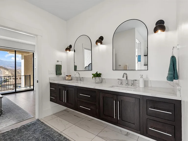 Building Photo - 1173 N 50 E