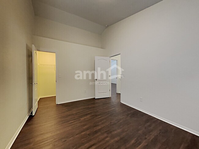 Building Photo - 5052 Sacred Feather Dr