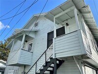 Building Photo - 2 Bedroom / 1 Bath Sanford Apartment Avail...