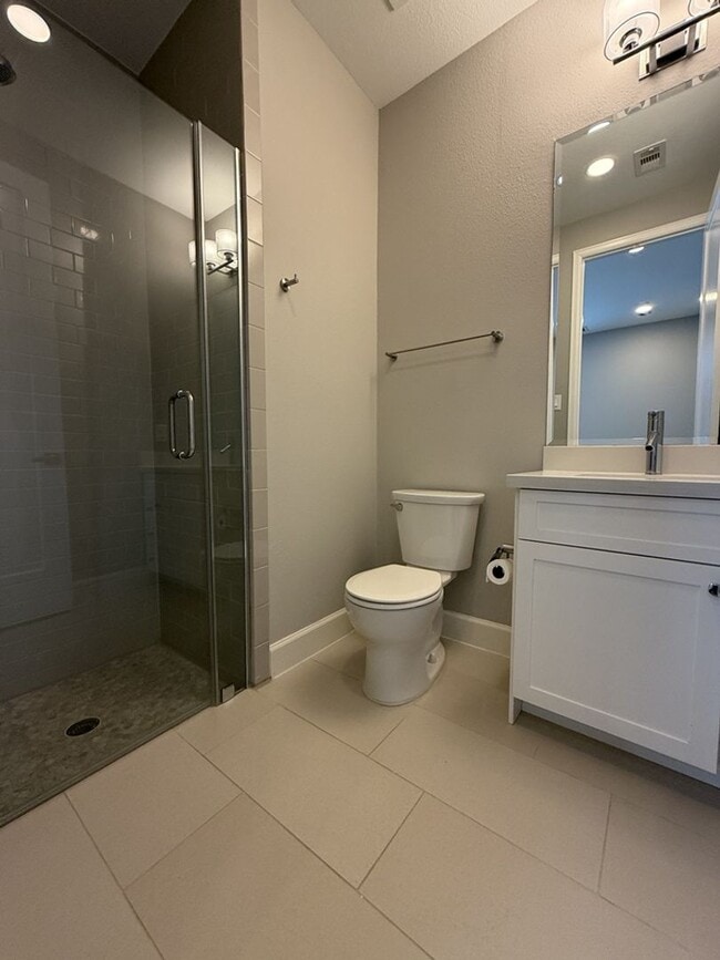 Building Photo - 2906 Baer St