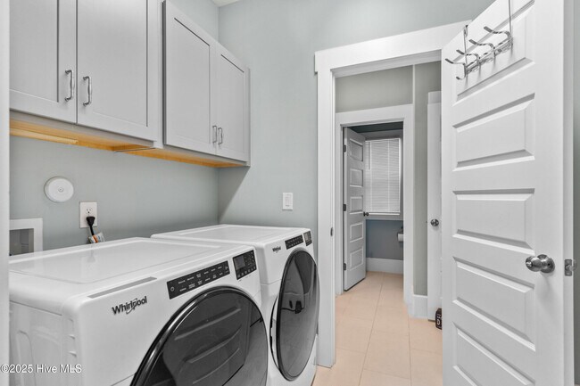 Building Photo - 2676 W Timber Crest Dr