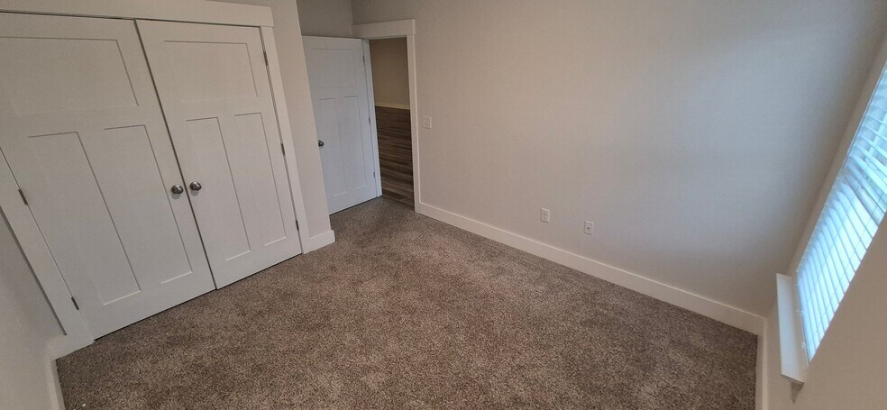 Building Photo - 6298 Forest Bay Ave