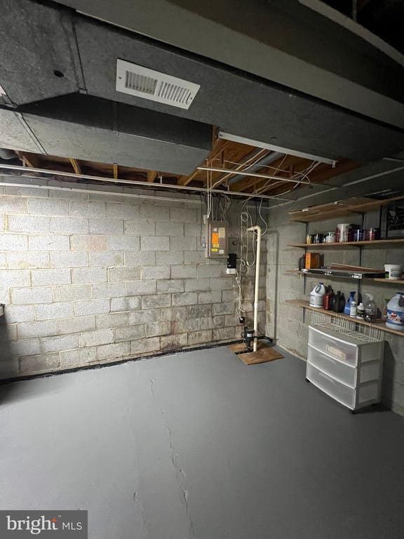 Building Photo - 40 Bon Oak Ct
