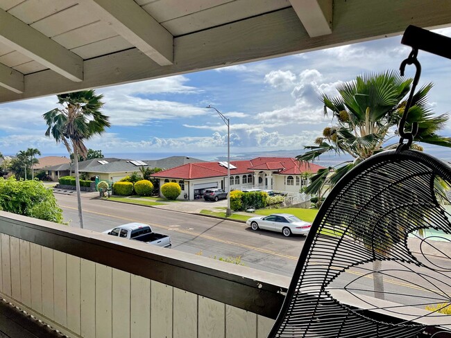 Building Photo - Wailuku Heights Executive Style 3Bed/2Bath...