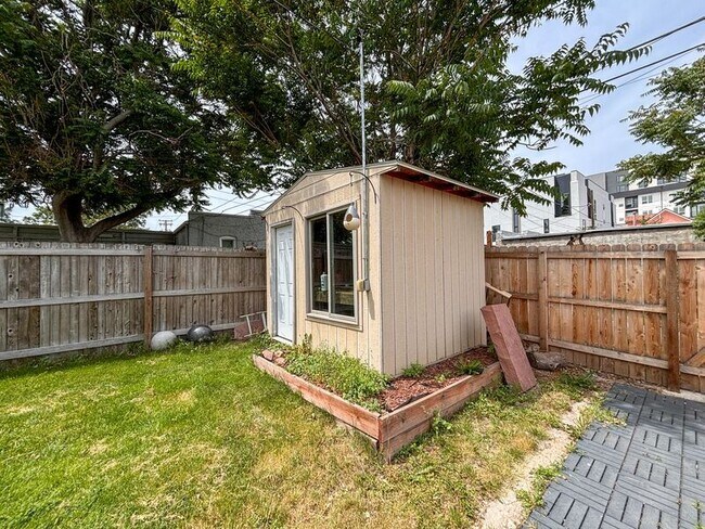 Building Photo - 3715 N Lafayette St