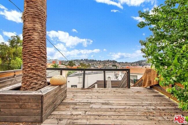 Building Photo - 4839 Seldner Ave