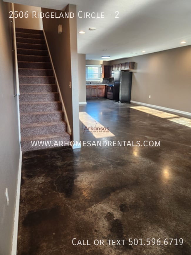 Building Photo - 2506 Ridgeland Cir