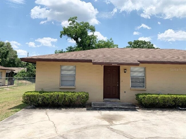 Building Photo - 6041 Crafton Dr