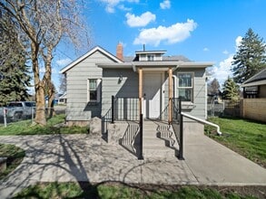 Building Photo - Modern & Cozy Retreat in Spokane – Prime Location Near Downtown