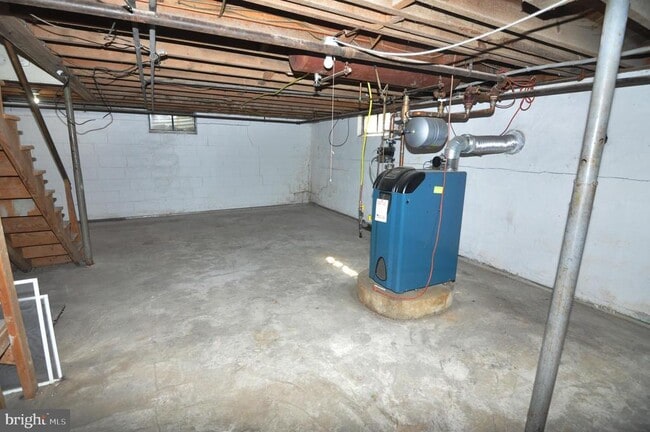 Building Photo - 204 Bellview Ave