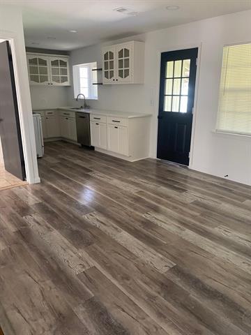 Building Photo - 7911 Komalty Dr