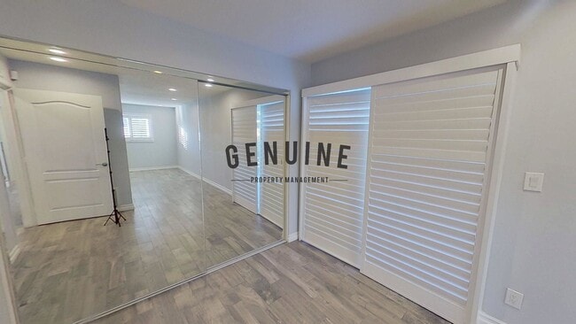 Building Photo - Coming Soon: Remodeled 4Bd 2Ba Home in Fou...