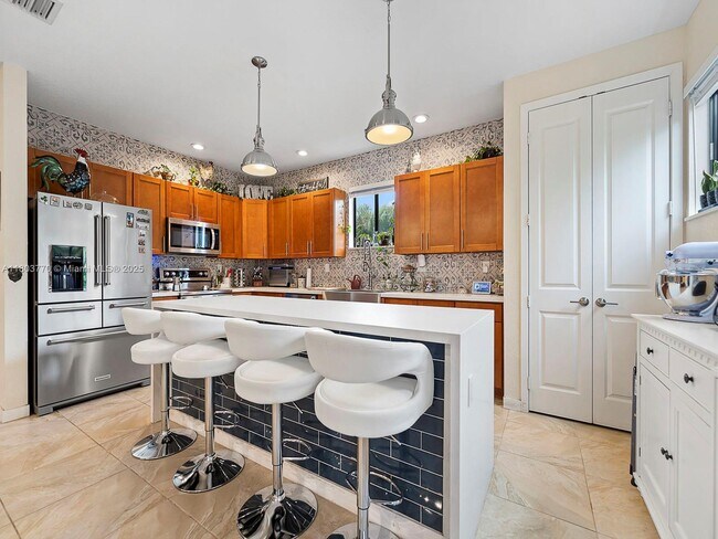 Building Photo - 16820 SW 109th Pl