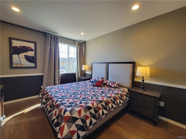 Building Photo - 909 Santa Fe Ave