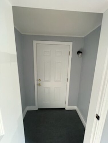 Front Breezeway - 3130 32nd St SE