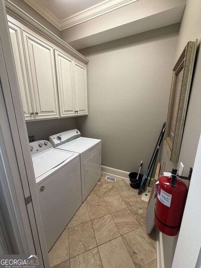 Building Photo - 102 Riverfront Cir