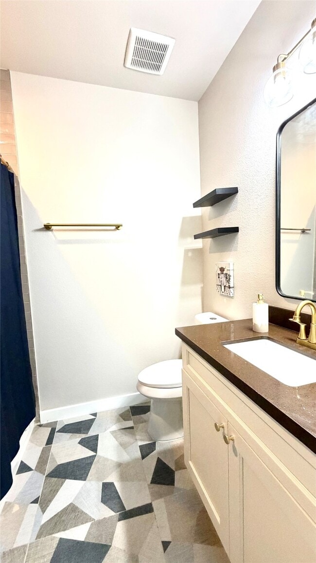 Building Photo - 2115 Fulton St