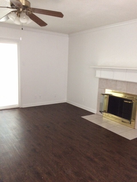 Primary Photo - 130 Lake Meadows Dr