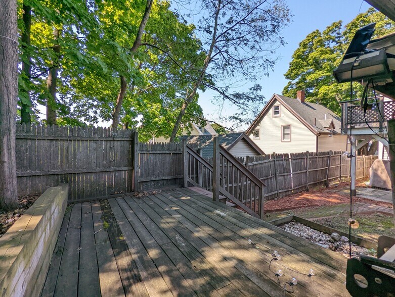 Building Photo - 13 Garden Ter