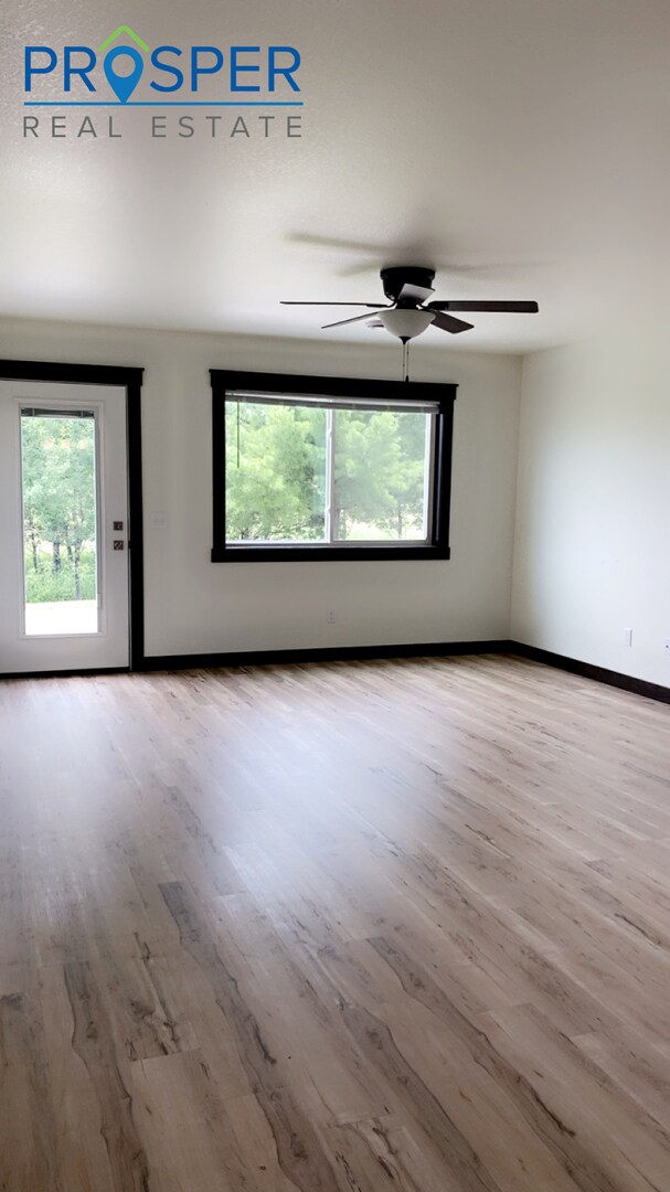 Building Photo - CO513X