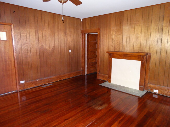 Building Photo - Welcome Home!