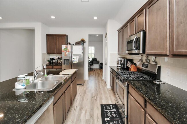 Building Photo - 16114 Long Boat Ct