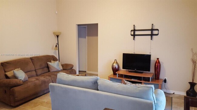 Building Photo - 1301 SE Carrington Ct