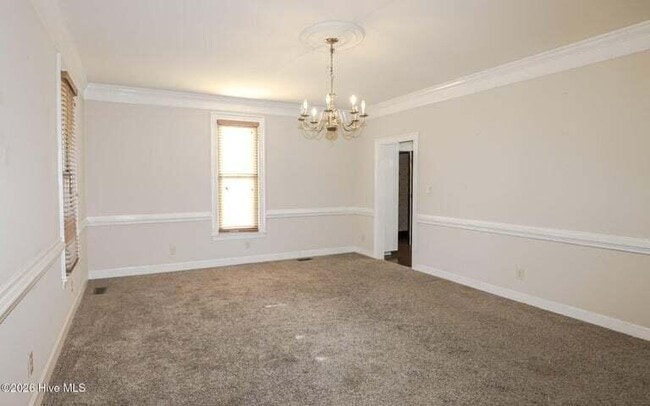 Building Photo - 809 Houndslake Dr