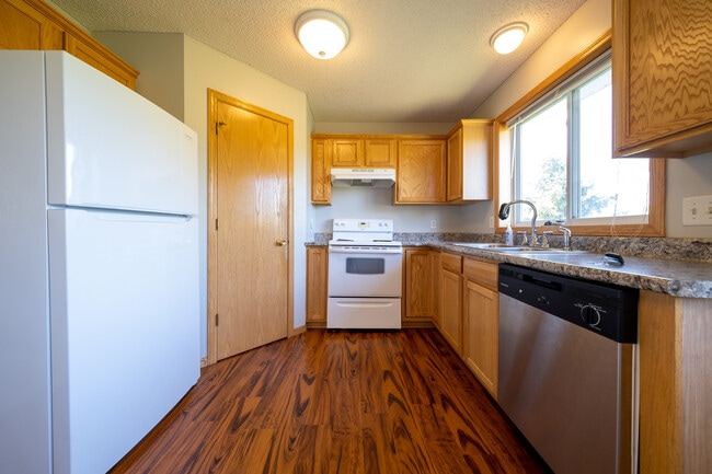 Building Photo - 1254 Willow Trail