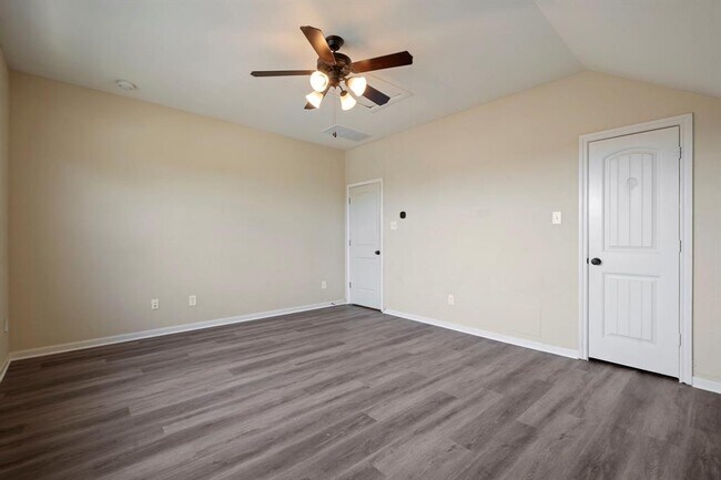Building Photo - 22407 Emerald Point Ln