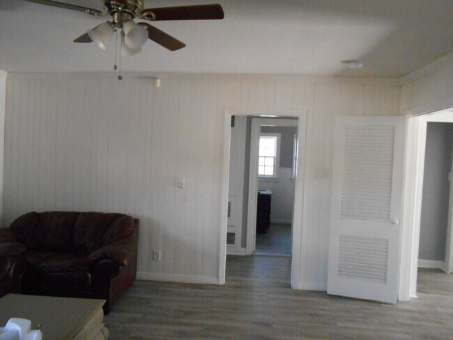 Building Photo - 2614 31st St