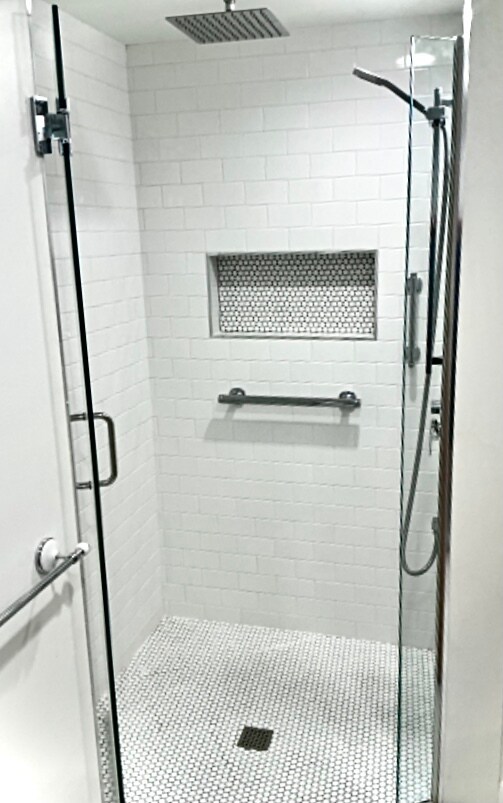 Building Photo - 45 Elm St